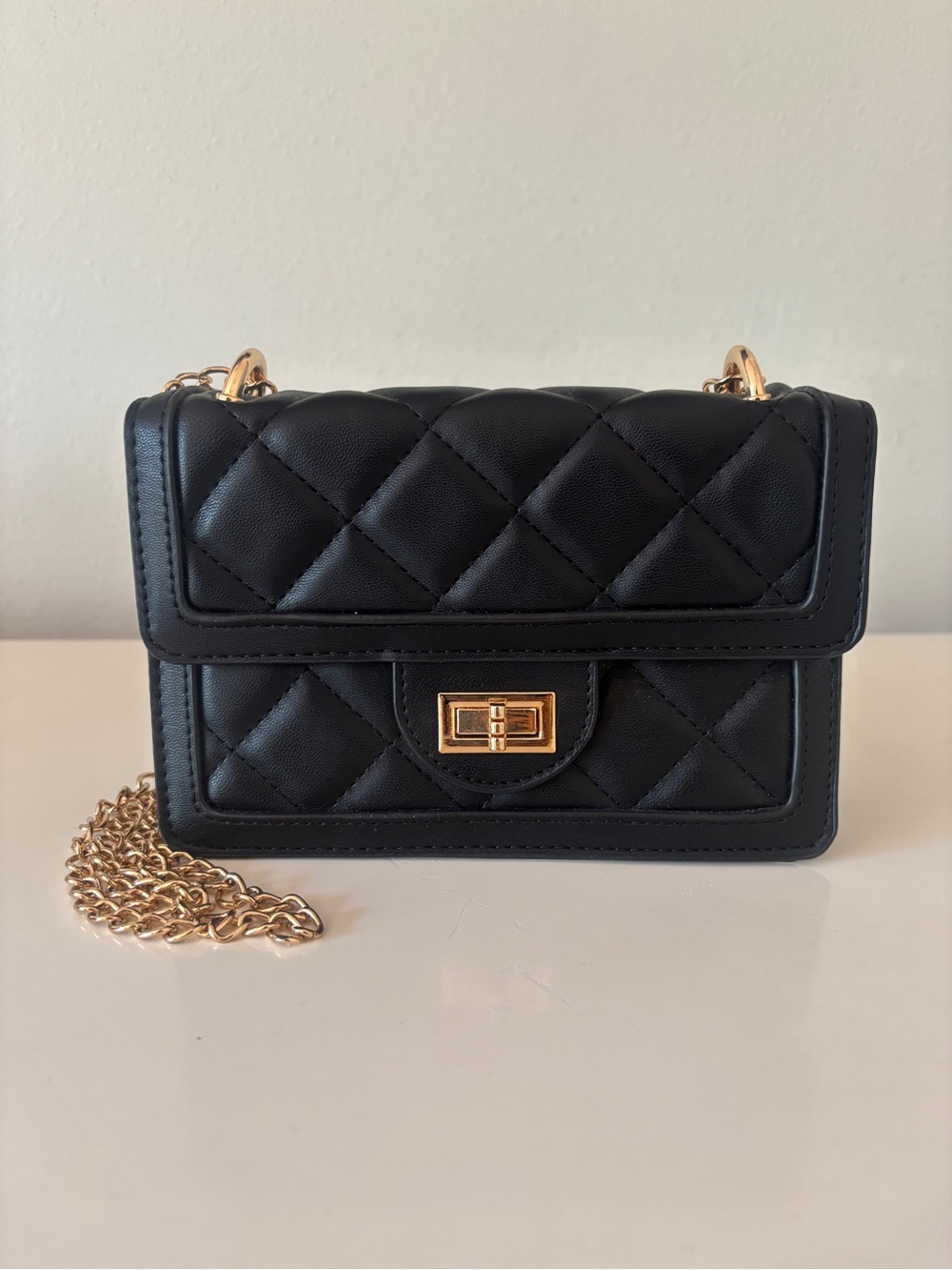 Quilted Black Crossbody Bag with Gold Chain